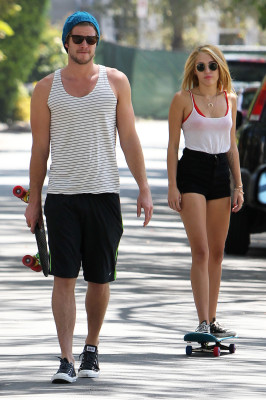 Liam Hemsworth pic #536326