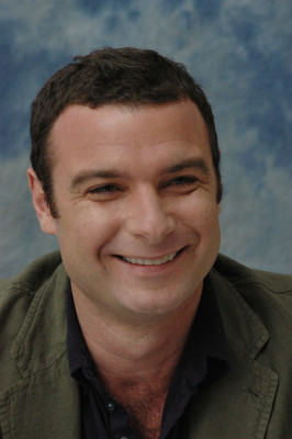 Liev Schreiber pic #210077