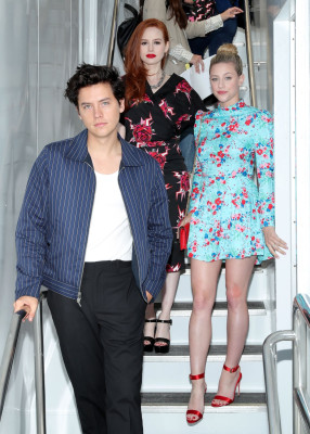 Lili Reinhart pic #1200413