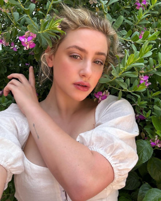 Lili Reinhart - Armani Beauty 07/31/2023