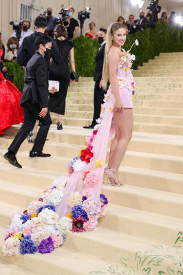 Lili Reinhart-Met Gala 2021
