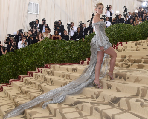 Lili Reinhart-Met Gala 2018