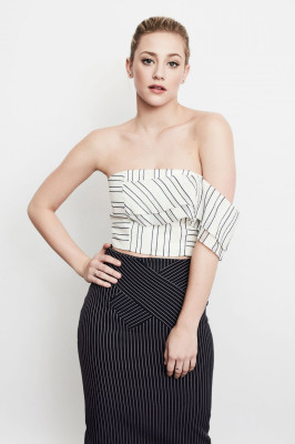 Lili Reinhart pic #945297
