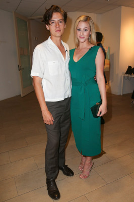 photo 16 in Lili Reinhart gallery [id1010055] 2017-11-08 00:00:00