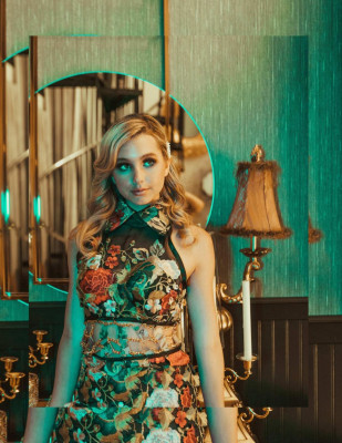 LILIA BUCKINGHAM in Saturne Magazine, Fall 2019