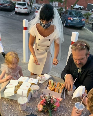 David Harbour &amp; Lily Allen Las Vegas Wedding | 2020