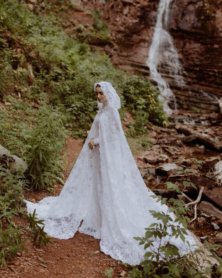 Lily Collins by Cedar &amp; Pines for People, Wedding at Dunton Hot Springs 09/04/21