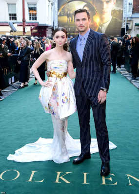 Lily Collins pic #1167974