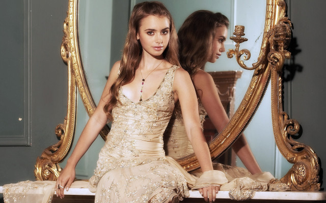 Lily Collins pic #427010