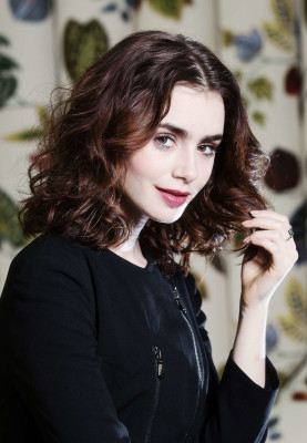Lily Collins pic #646385