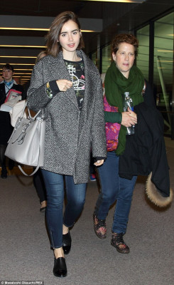 Lily Collins pic #777913
