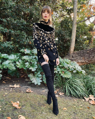 Lily Collins 01/05/2022