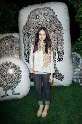 Lily Collins pic #498397