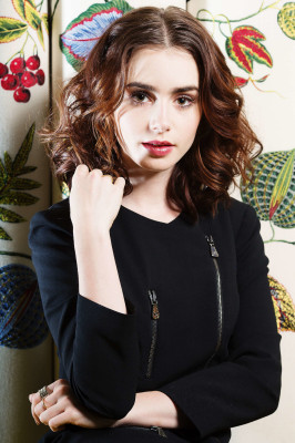 Lily Collins pic #647015