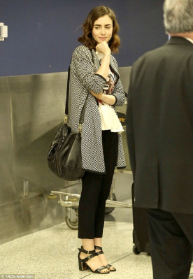 Lily Collins pic #665108