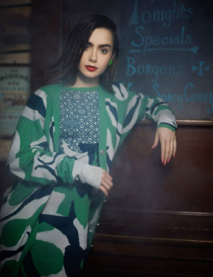 Lily Collins pic #733772