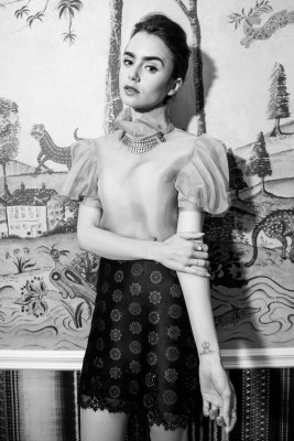 Lily Collins pic #985532