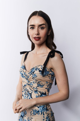 Lily Collins pic #1132760