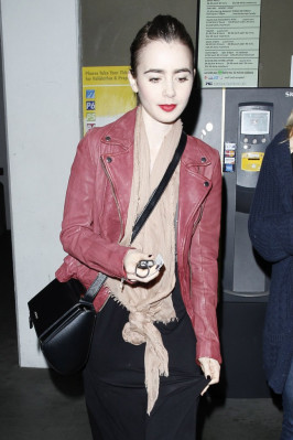 Lily Collins pic #729208