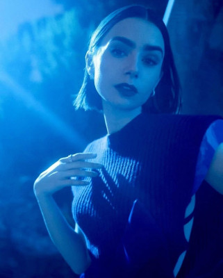 Lily Collins