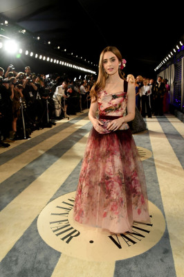 Lily Collins – 2019 Vanity Fair Oscar Party