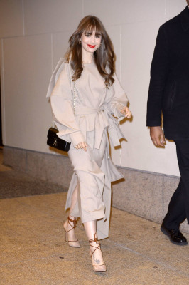 Lily Collins
