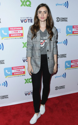 Lily Collins pic #1114456