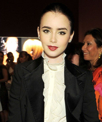 Lily Collins pic #496963