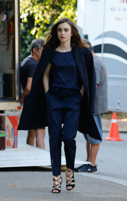 Lily Collins pic #980149