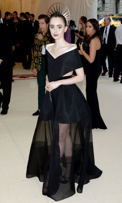Lily Collins – MET Gala 2018