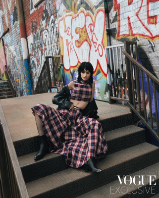 Lily Collins-«VOGUE» 2021.