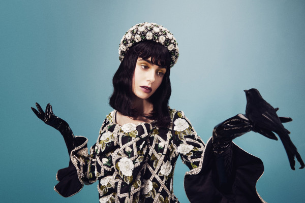 Lily Collins-«NYLON» 2021.