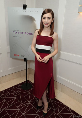 Lily Collins pic #979098