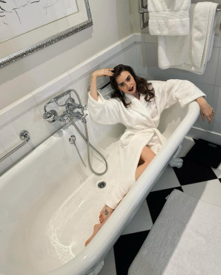 Lily Collins
