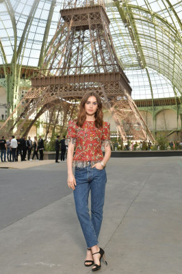 Lily Collins pic #979335