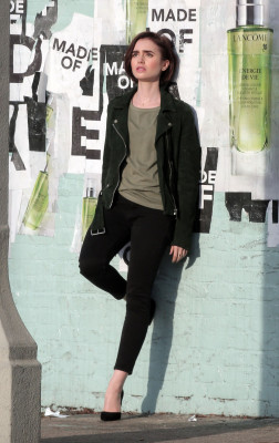 Lily Collins pic #908119