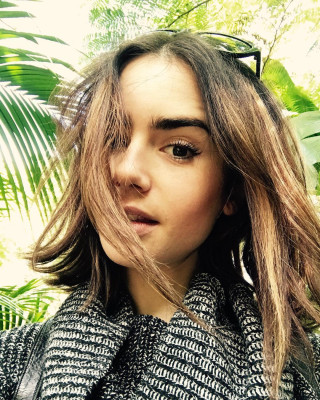 Lily Collins pic #929763