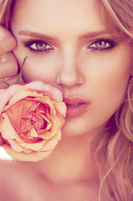 Lily Donaldson pic #370778