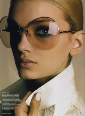 Lily Donaldson pic #102012