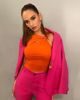 Lily James 02/03/2022