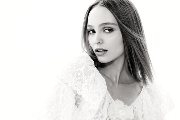 Lily-Rose Melody Depp - Chanel N°5 L\&#039;eau