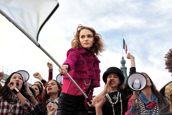 Lily-Rose Melody Depp - Chanel N°5 L\&#039;eau