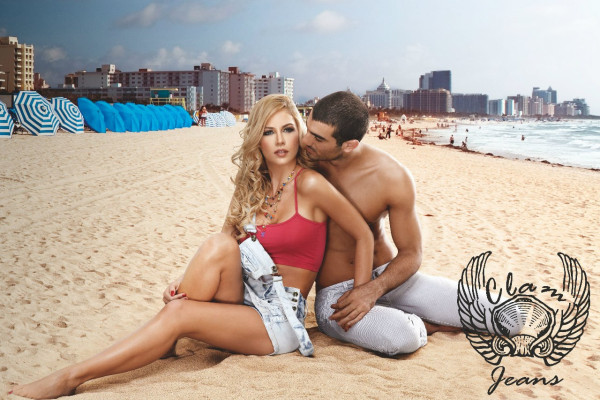 Lina Posada - Clam Jeans