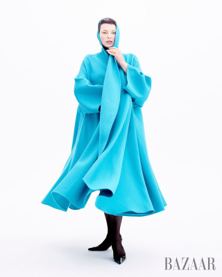 Linda Evangelista for Harper Bazaar US by Anthony Seklaoui