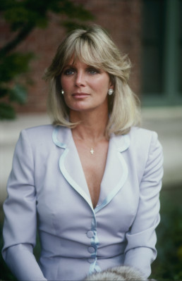 Linda Evans - Dynasty (1981)