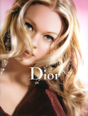 photo 4 in Lindsay Ellingson gallery [id205732] 2009-11-11 00:00:00