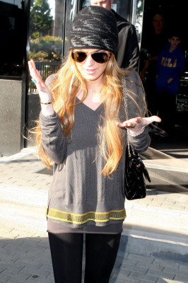 photo 21 in Lindsay Lohan gallery [id128653] 2009-01-14 00:00:00