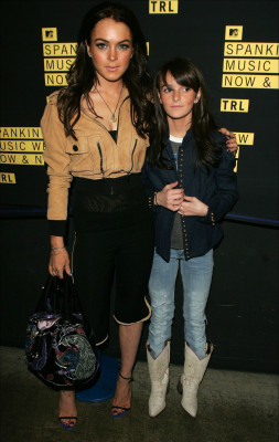 photo 4 in Lindsay Lohan gallery [id498096] 2012-04-17 00:00:00