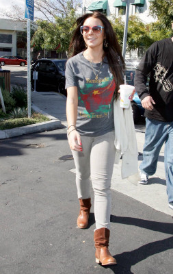 photo 5 in Lindsay Lohan gallery [id125350] 2009-01-05 00:00:00