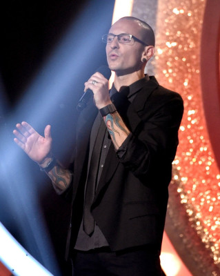Linkin Park - Chester Bennington at iHeartRadio Music Awards 05/01/2014